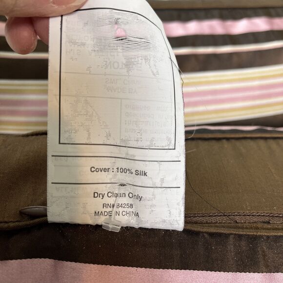 2 100% Silk Striped Throw Pillows Cushions Feather & Down Inserts 18x18 NWT Read - Picture 8 of 14